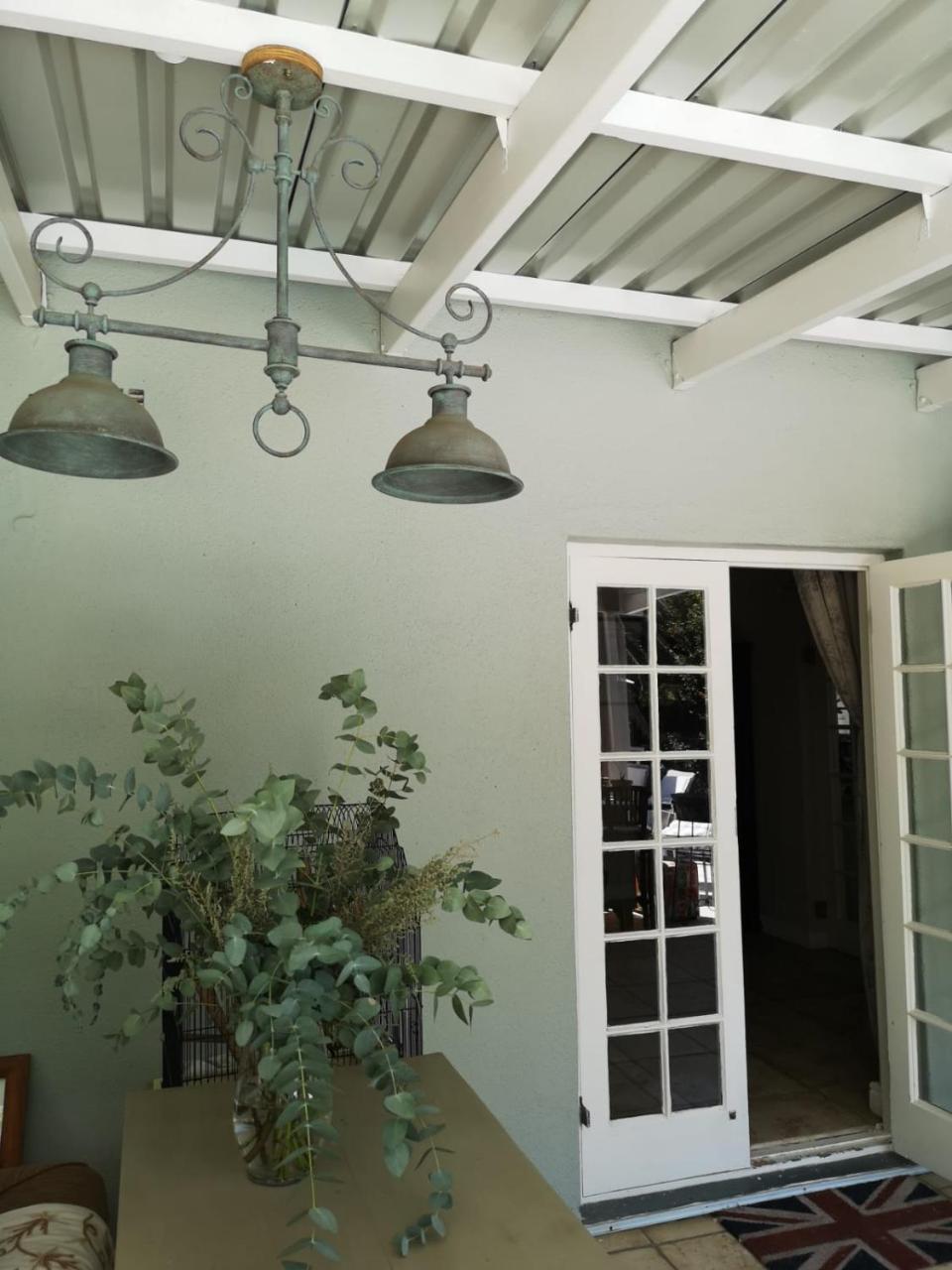 Almond Cottage Bed & Breakfast Somerset West Εξωτερικό φωτογραφία