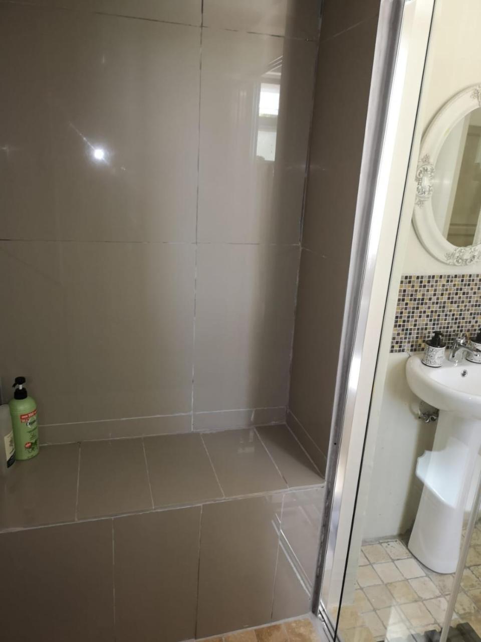 Almond Cottage Bed & Breakfast Somerset West Εξωτερικό φωτογραφία