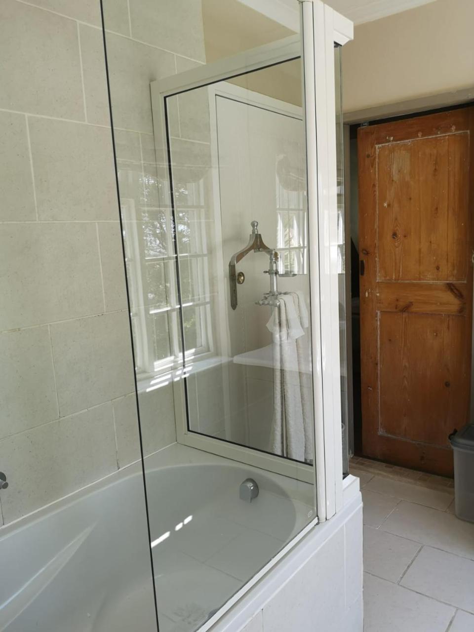 Almond Cottage Bed & Breakfast Somerset West Εξωτερικό φωτογραφία