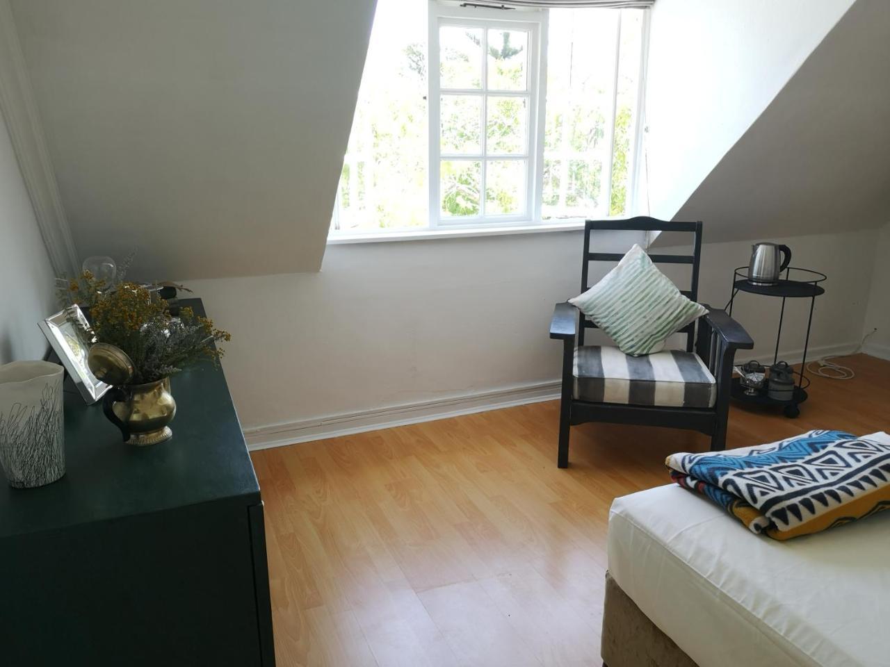 Almond Cottage Bed & Breakfast Somerset West Εξωτερικό φωτογραφία